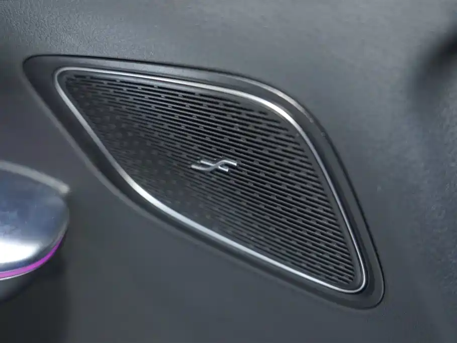 Mercedes-Benz GLC 2024 GLC 300 L 4MATIC Dynamic 7-seater фото 20