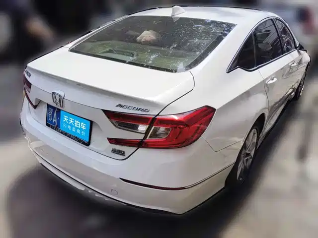 Honda Accord 2018 230TURBO Comfort Edition China V — фото 2
