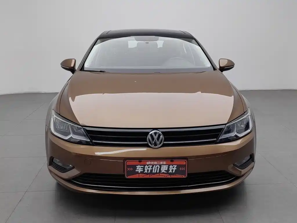 Photo 3 - Volkswagen Lamando