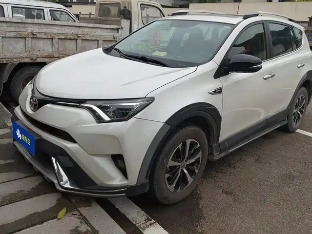 TOYOTA RAV4 RONGFANG