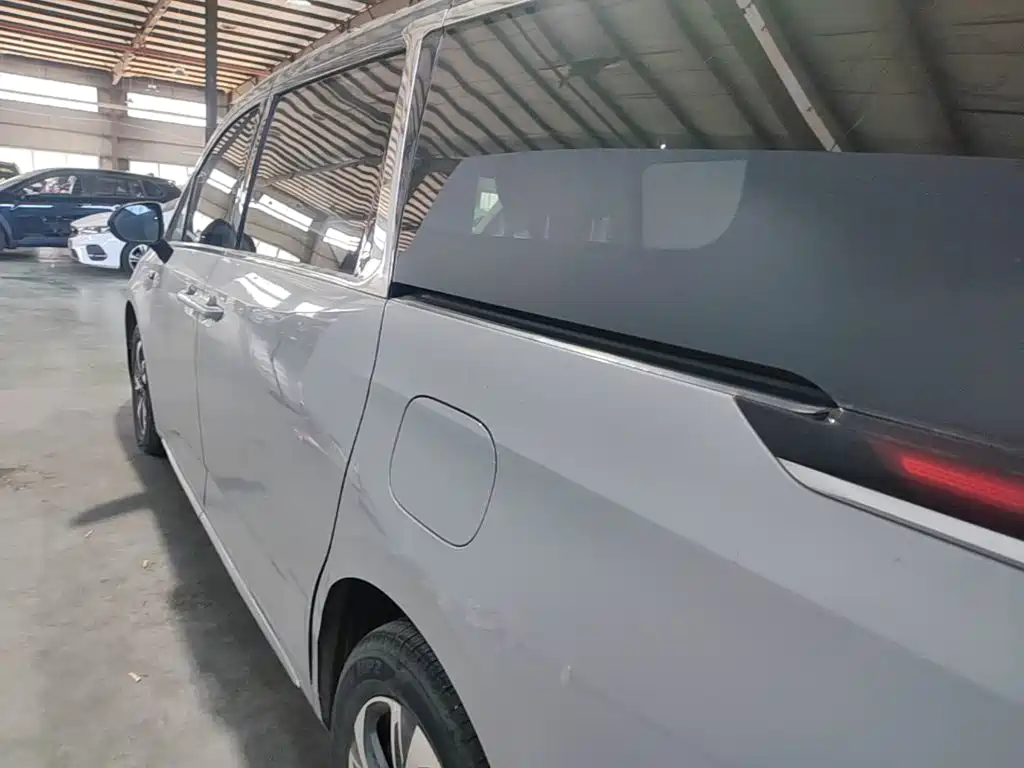 SAIC Maxus Dajia 9 2023 2022 Long Range Grassland 7-Seater