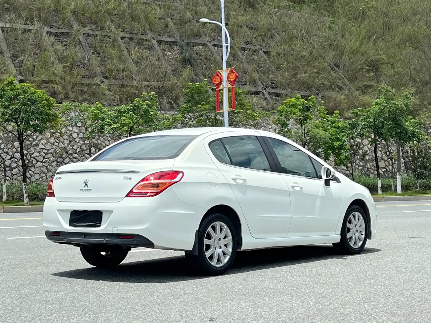 Peugeot 308 2013 Model 1.6L Automatic Trend Style фото 7