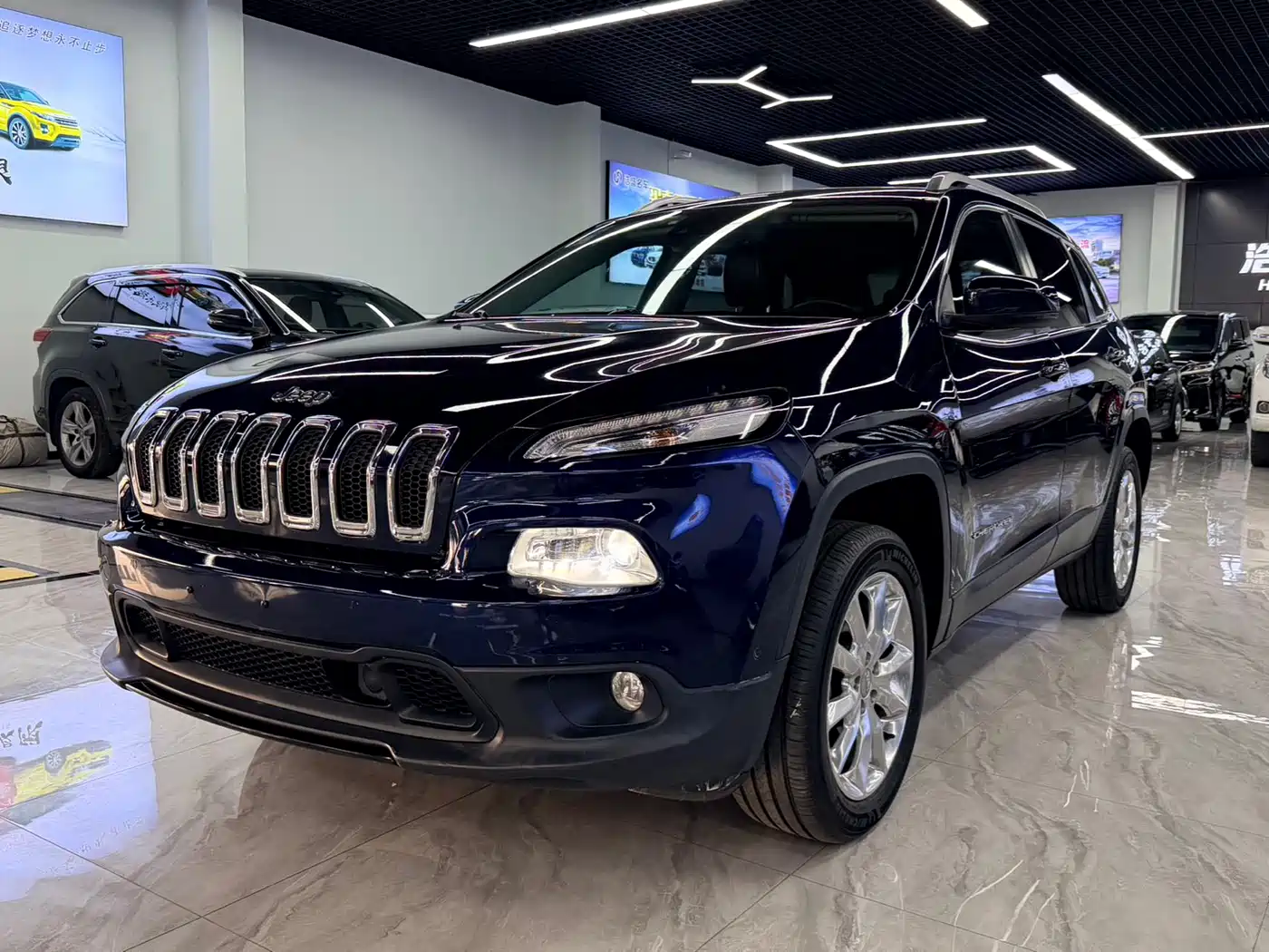 Jeep Cherokee (Import) 2014 2014 2.4L Luxury