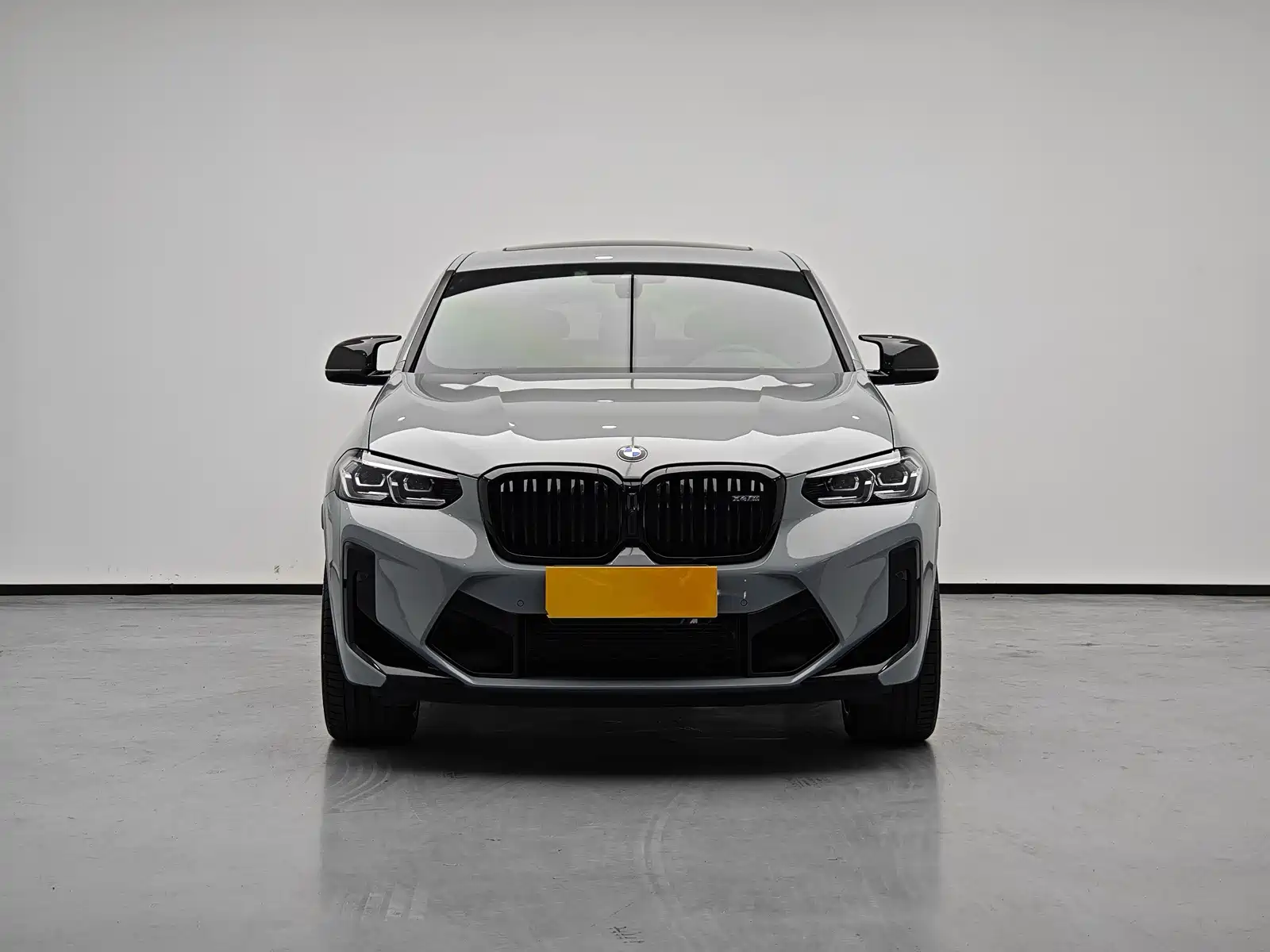 صورة 8 - BMW X4 M