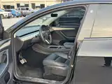 صورة 4 - Tesla Model Y
