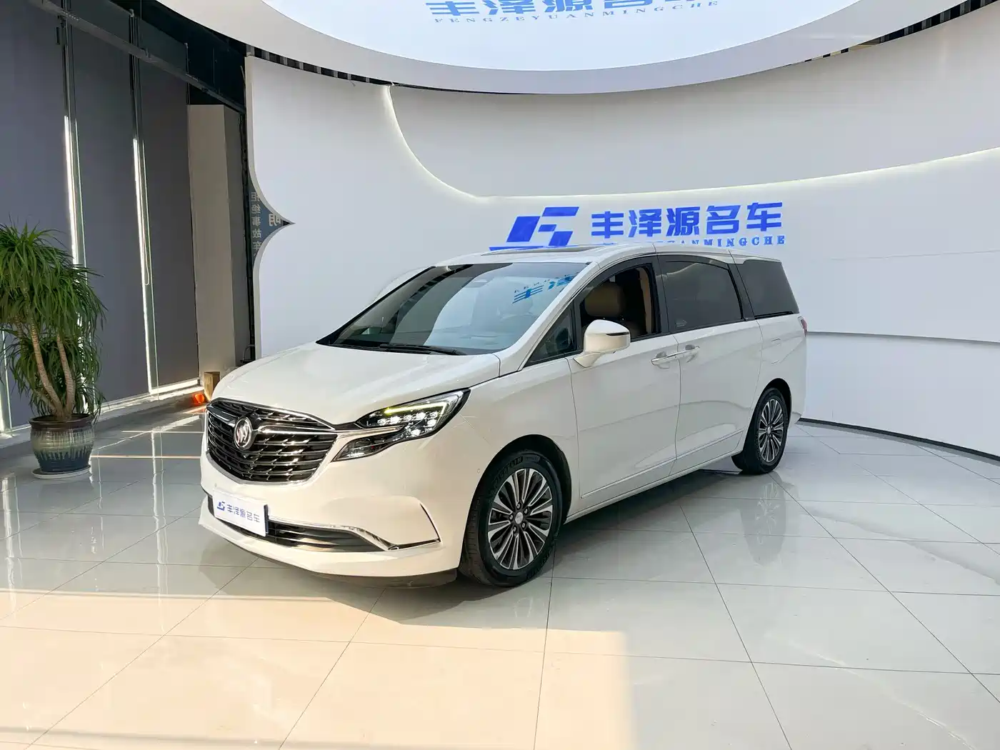 Buick GL8 2020 ES Landmark 653T Intelligent Flagship