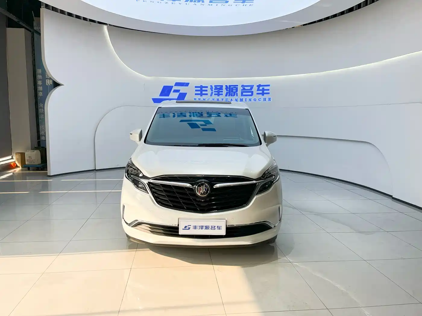 Buick GL8 2020 ES Landmark 653T Intelligent Flagship фото 4