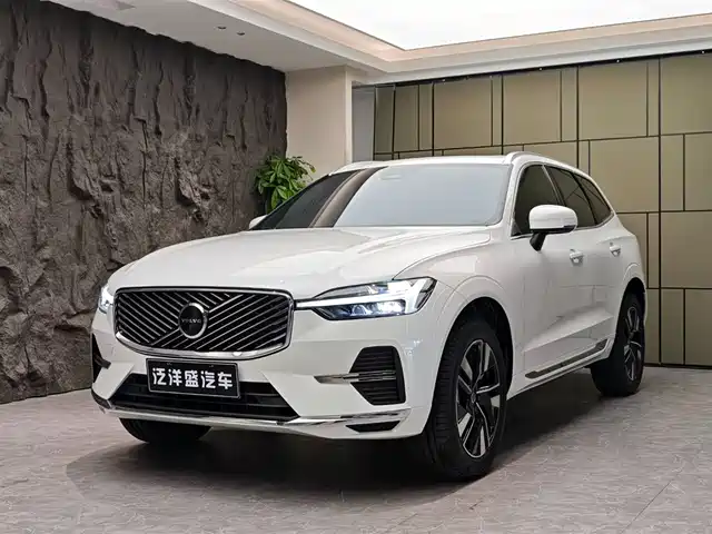 Volvo XC60 2025 B5 AWD Smart Luxury Edition