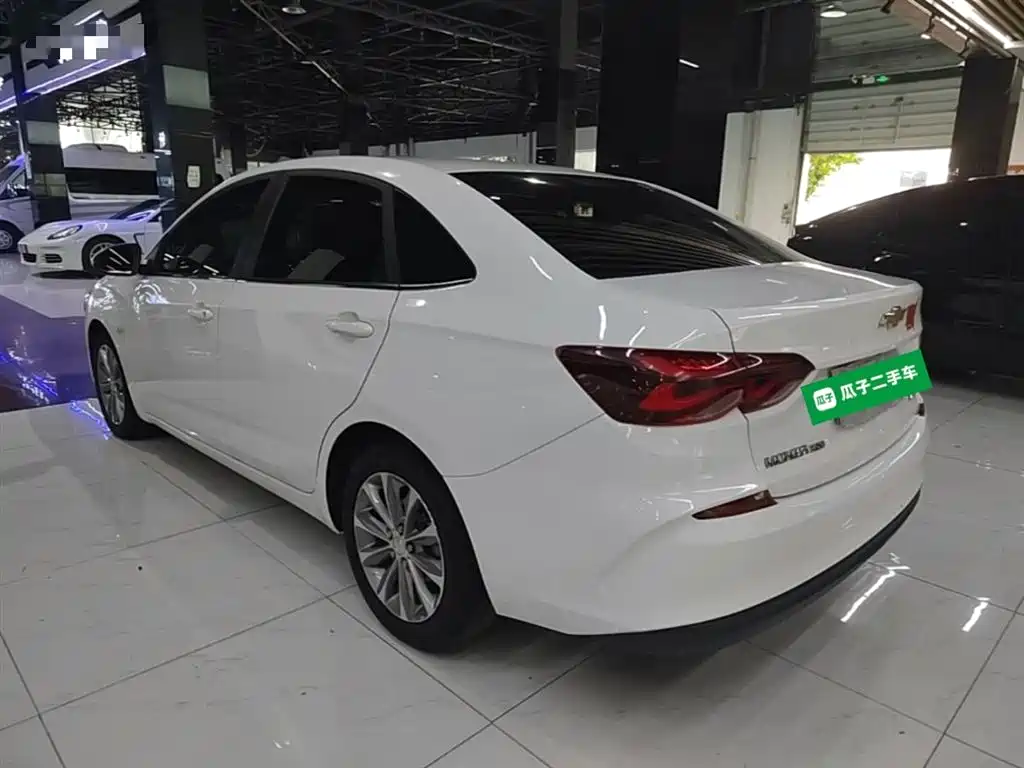 CHEVROLET CRUZE