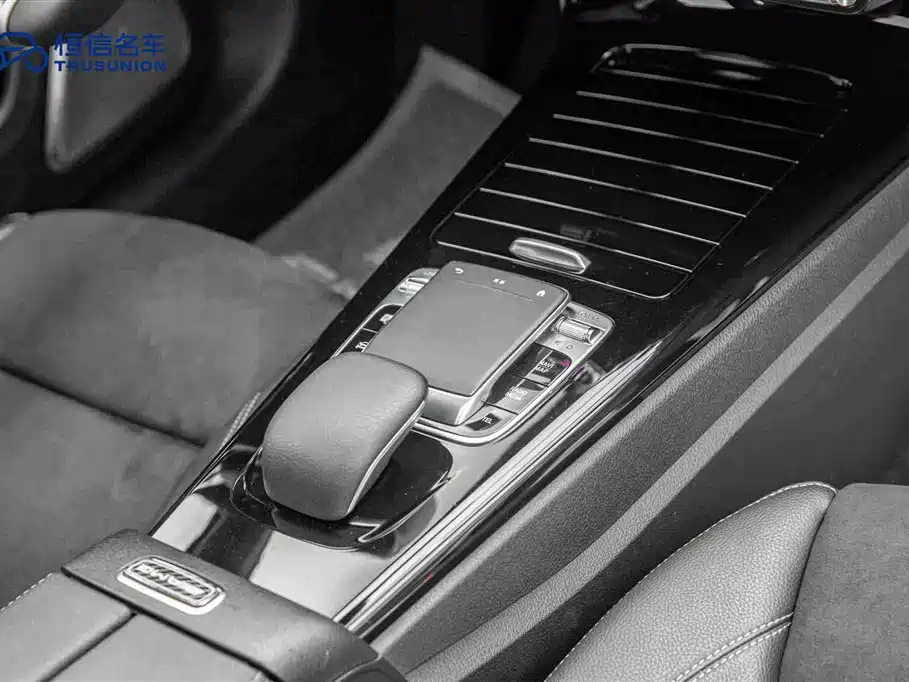 Mercedes-Benz A-Class 2019 A 200 L Sport Sedan фото 19