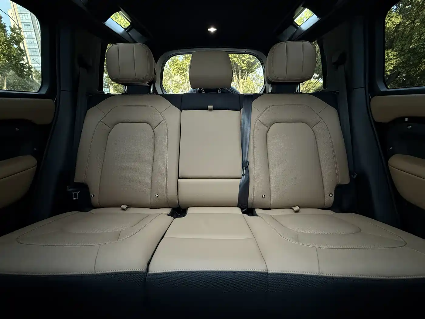 LAND ROVER GUARD