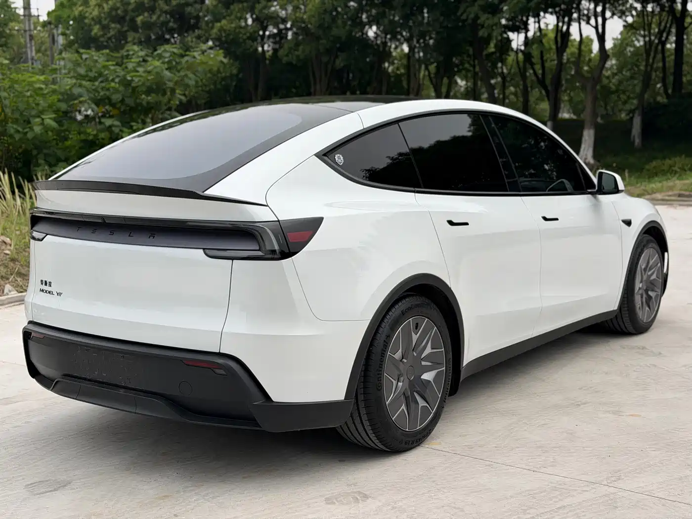 Tesla Model Y L 2025 2025 Facelift Long Range AWD