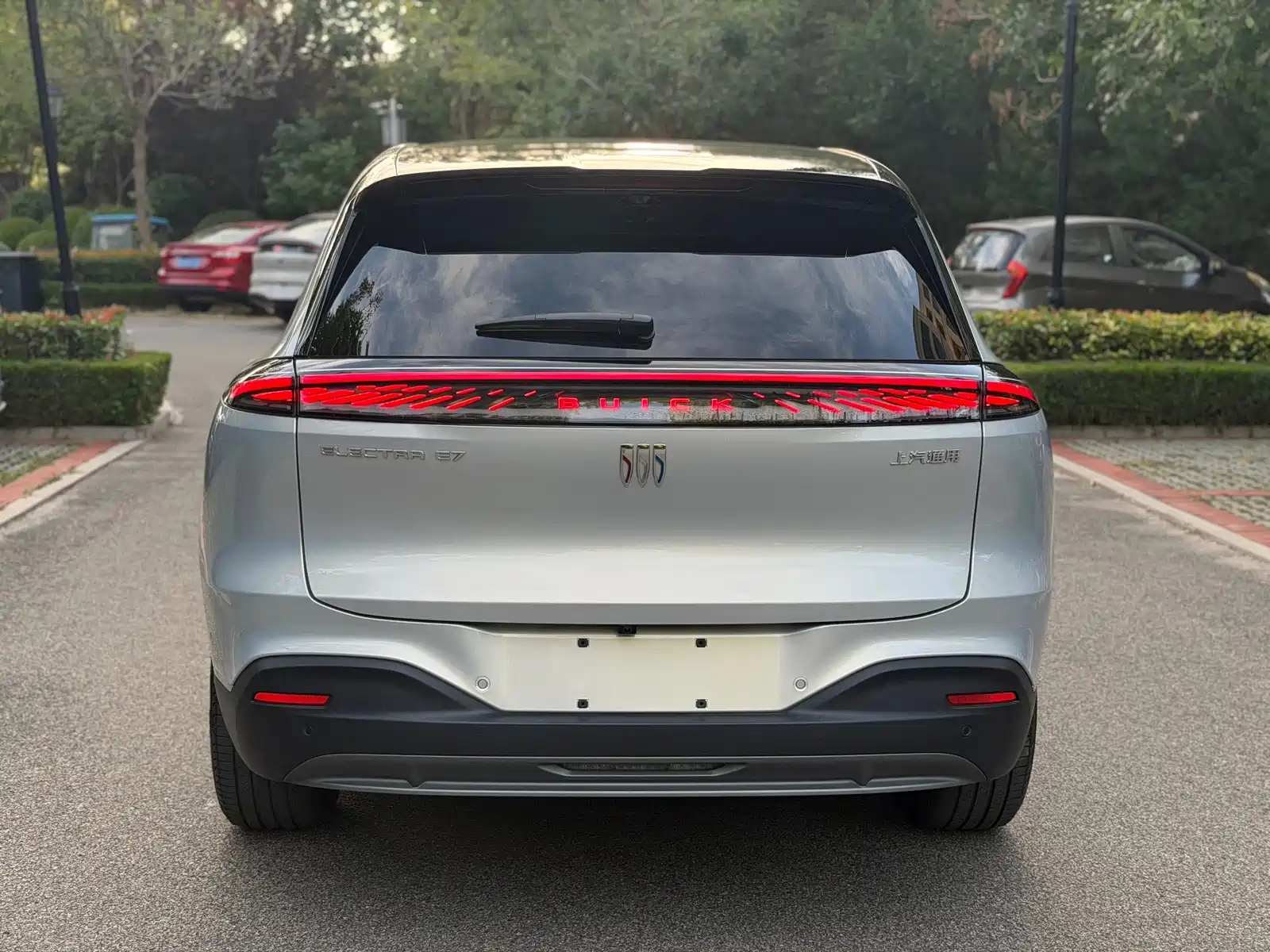 Фото 11 - Buick Zhijing E7