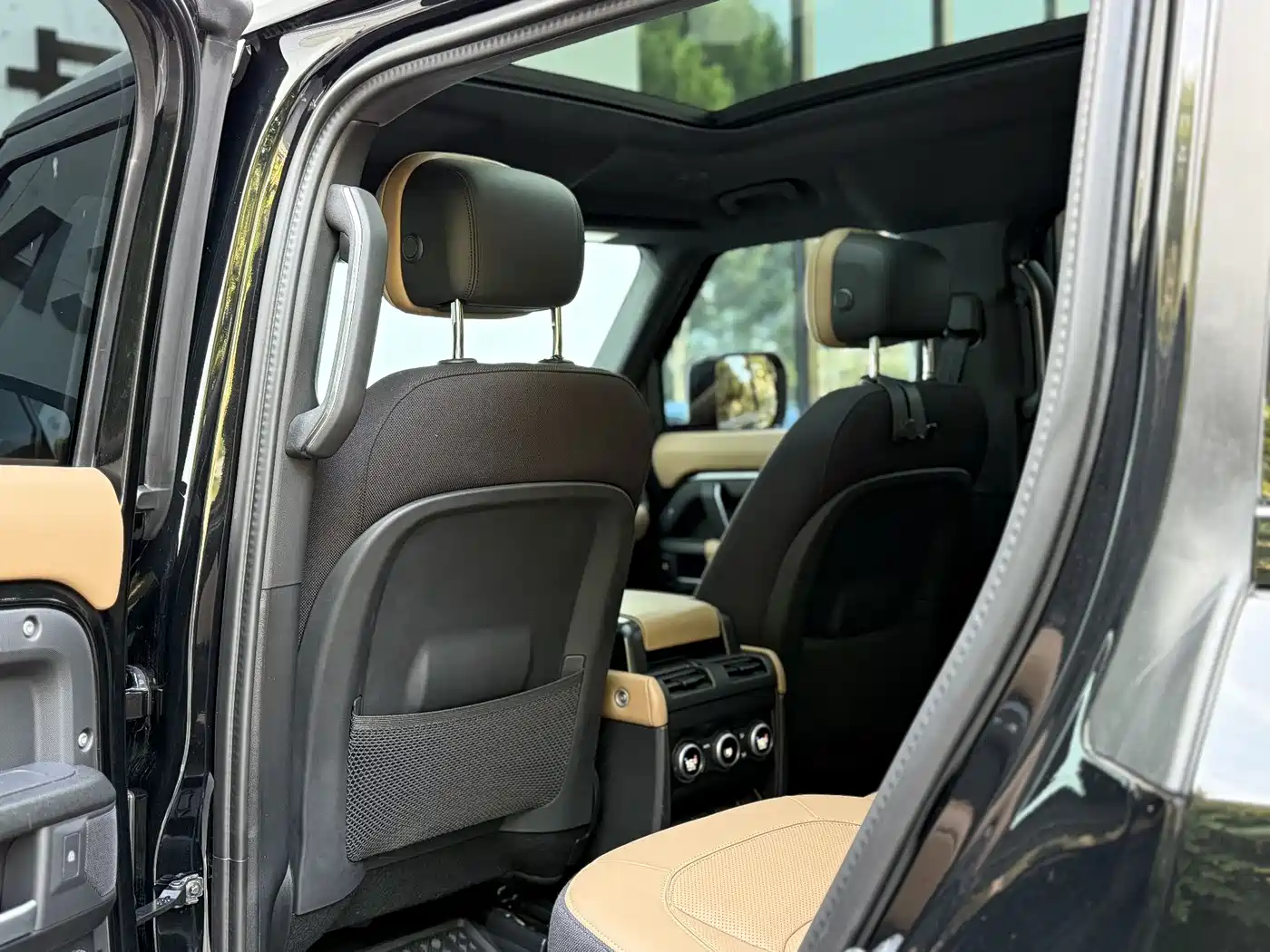 LAND ROVER GUARD