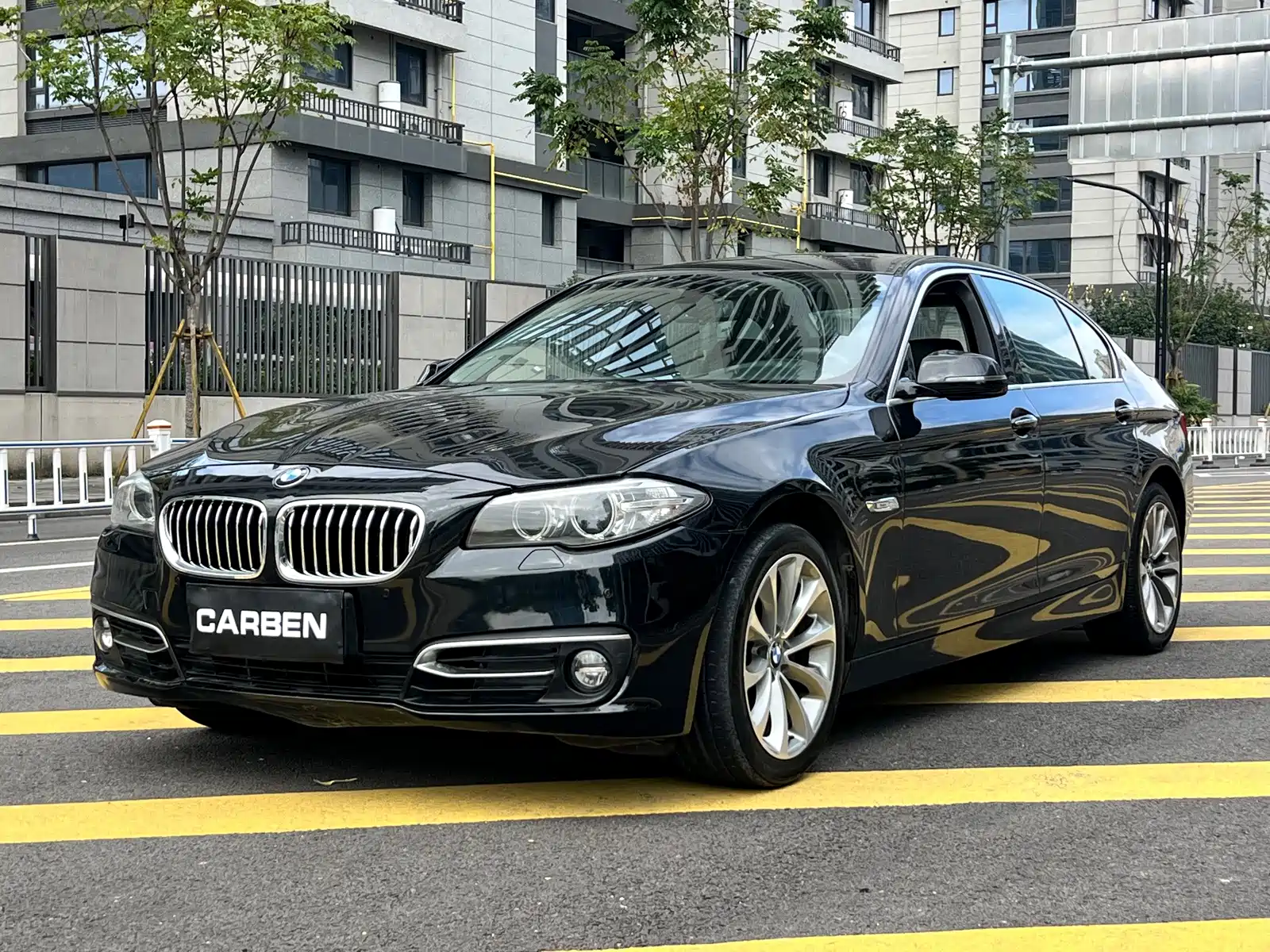 Photo 1 - BMW 5 Series