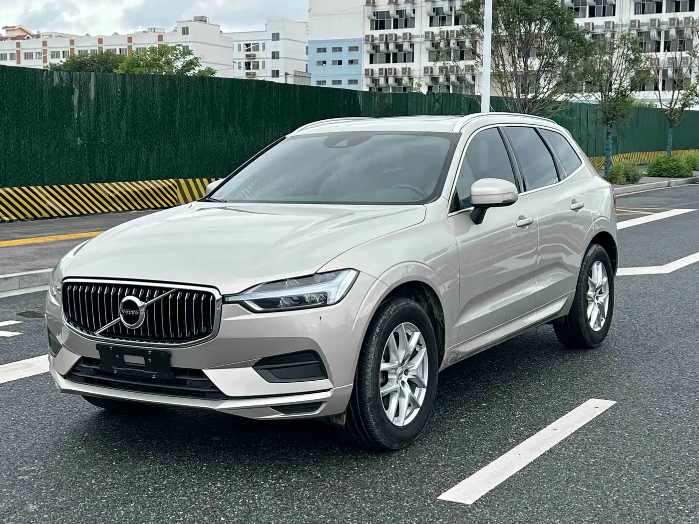 Volvo XC60 2018 T5 AWD Momentum Edition