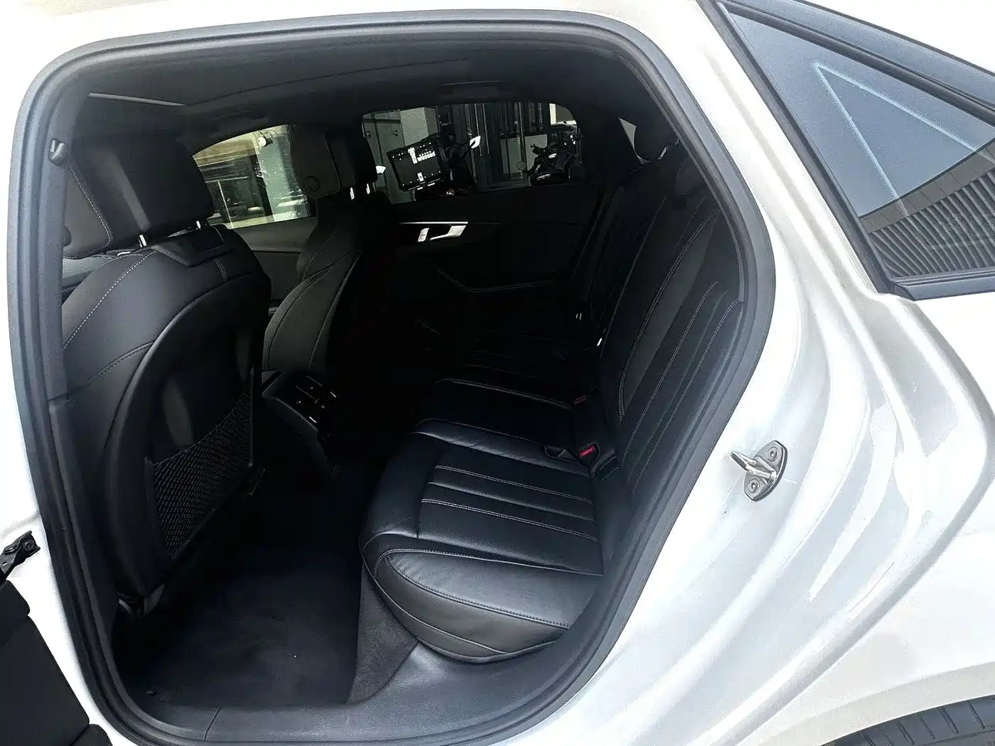 Audi A4L 2025 2025 2 Million Celebration Edition 40 TFSI Luxury Dynamic