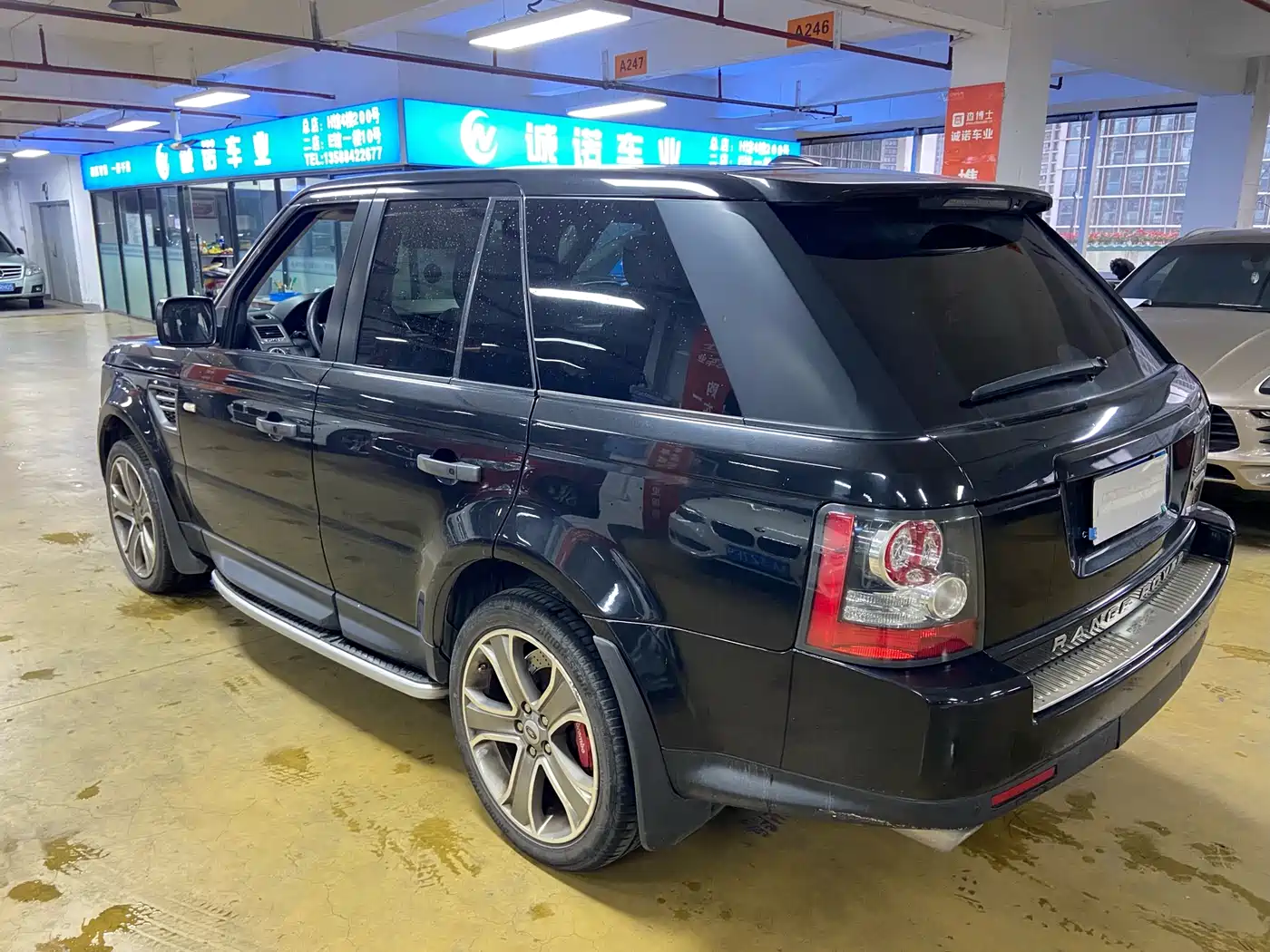 Land Rover Range Rover Sport 2011 5.0 NA V8 HSE фото 6