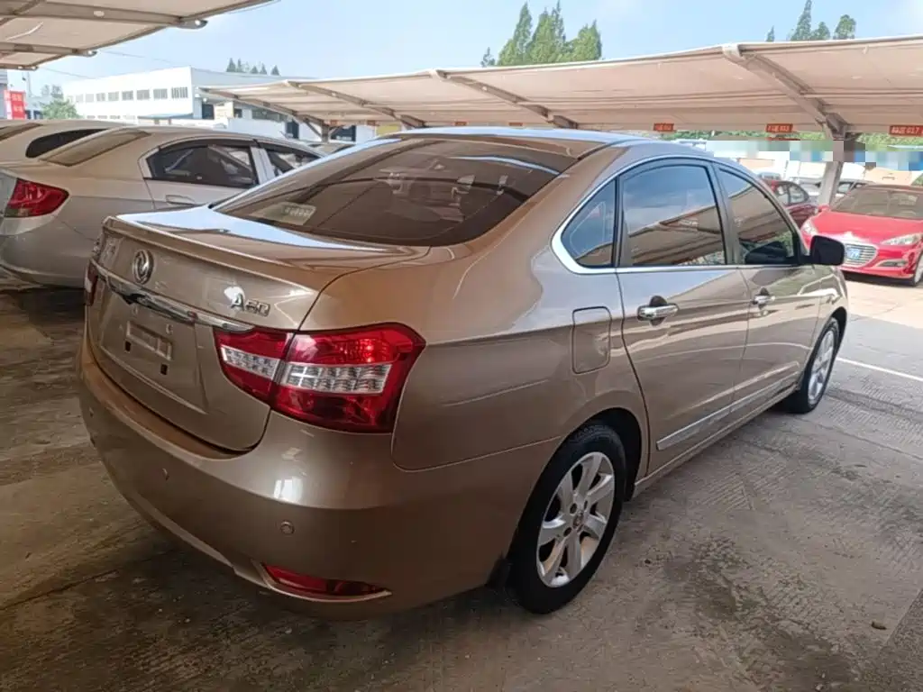 Dongfeng Aeolus Dongfeng Fengshen A60 2015 2014 1.6L Automatic Luxury