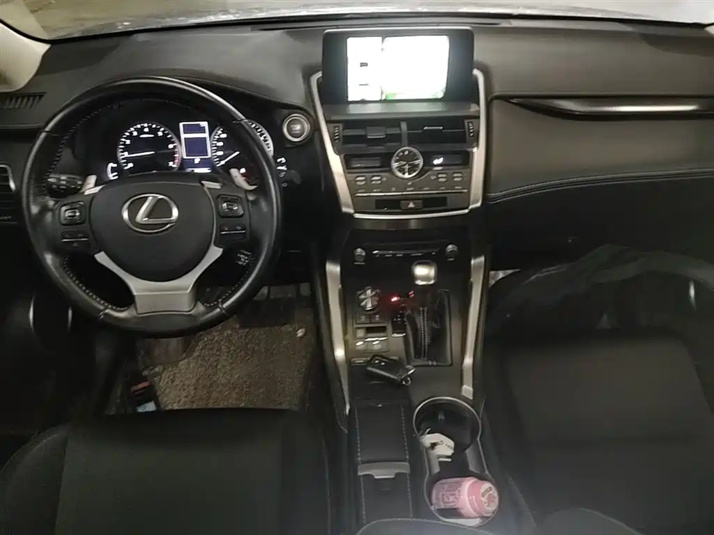 Lexus NX 2017 200 FWD Sharp Edition фото 10