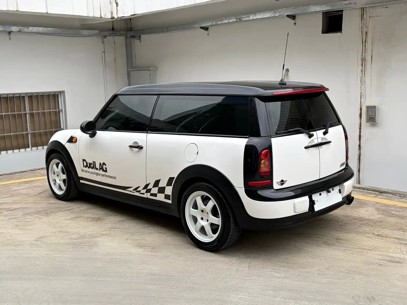 MINI CLUBMAN 2010 2010 1.6L COOPER Cheer