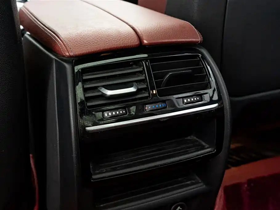 BMW 5 Series 2019 Facelift 530Li Leading M Sport Package фото 25