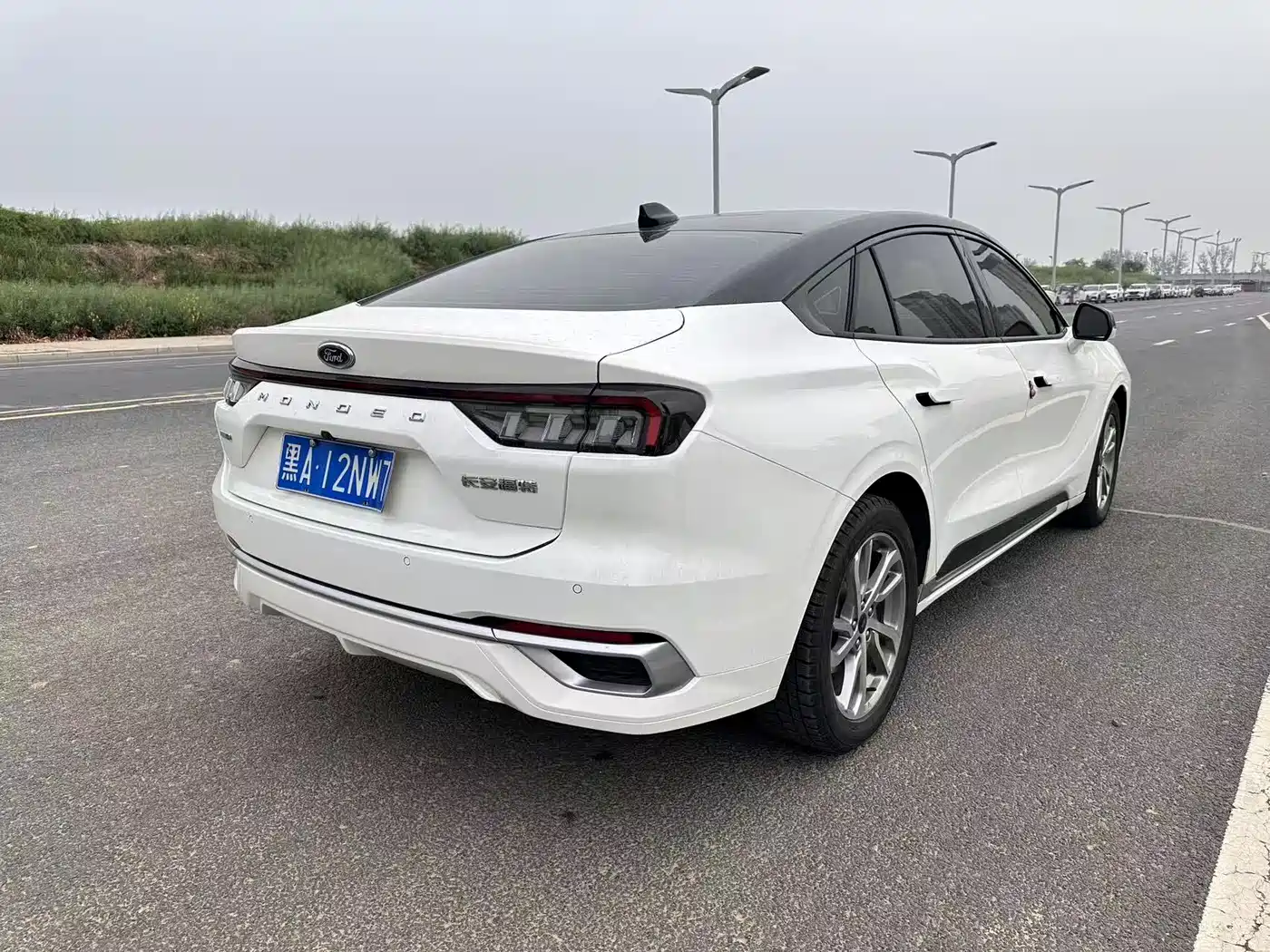 Ford Mondeo 2022 EcoBoost 245 Luxury Edition фото 4