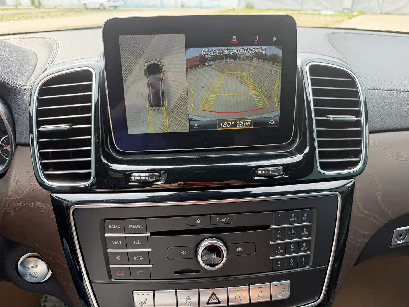 Mercedes-Benz GLS 2017 GLS 400 4MATIC Luxury фото 22