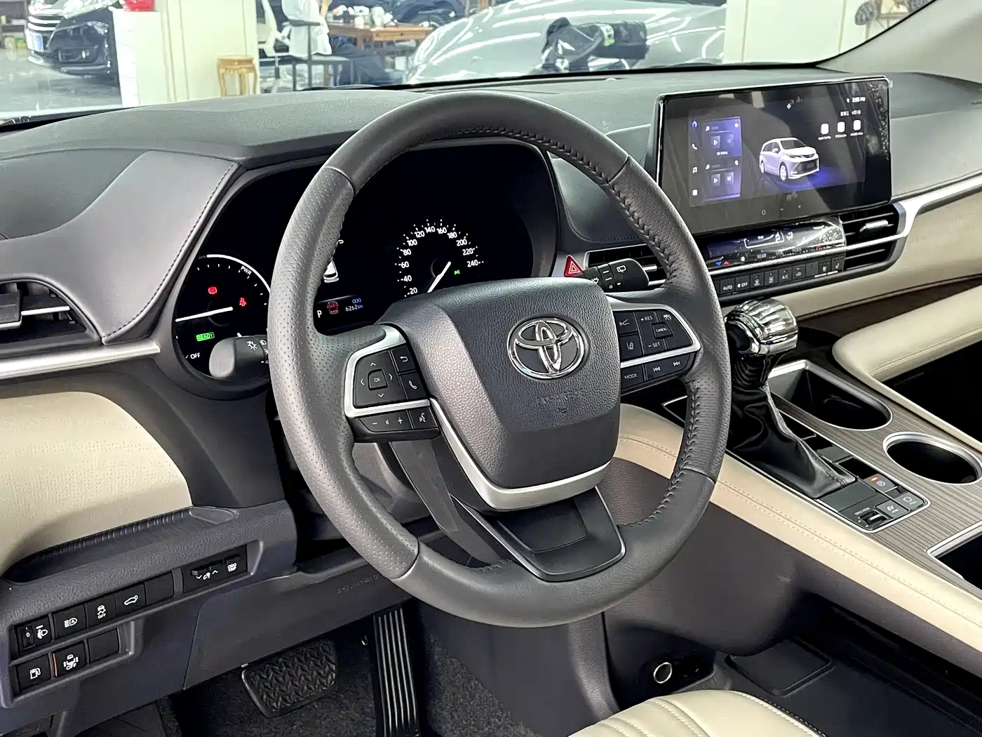 TOYOTA SIENNA