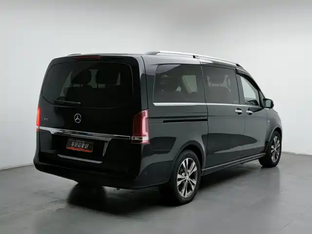 Mercedes-Benz V-Class 2016 V 260 Premium Edition — фото 2