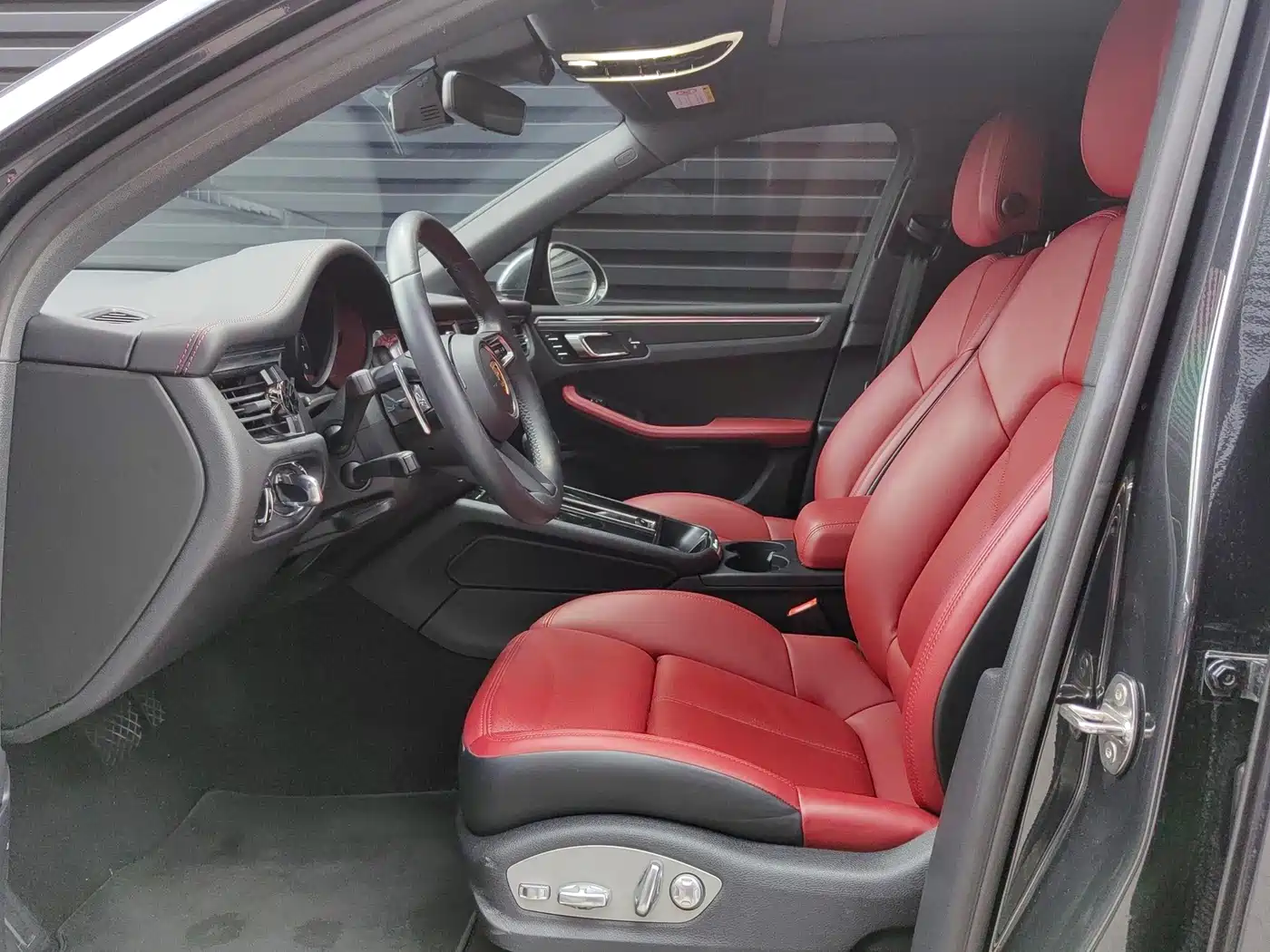 Porsche Macan, миниатюра 18