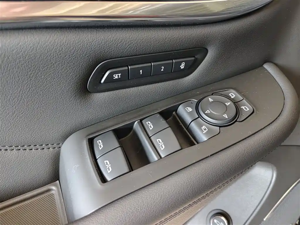 Buick Enclave 2022 652T AWD Premium Flagship 6-Seater фото 6