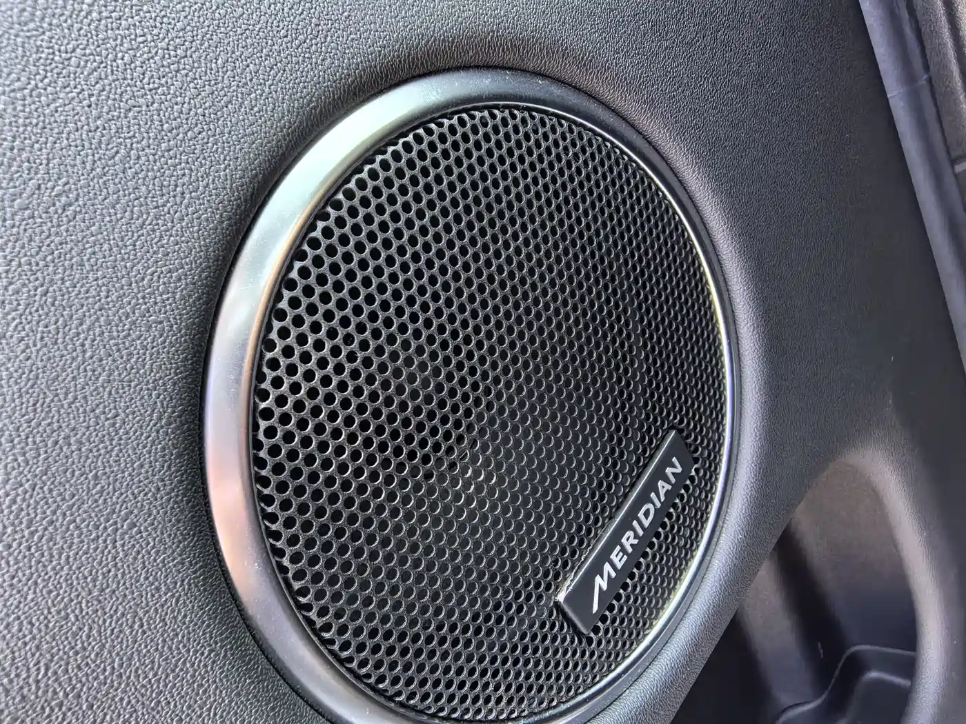 LAND ROVER DISCOVER SPORTS