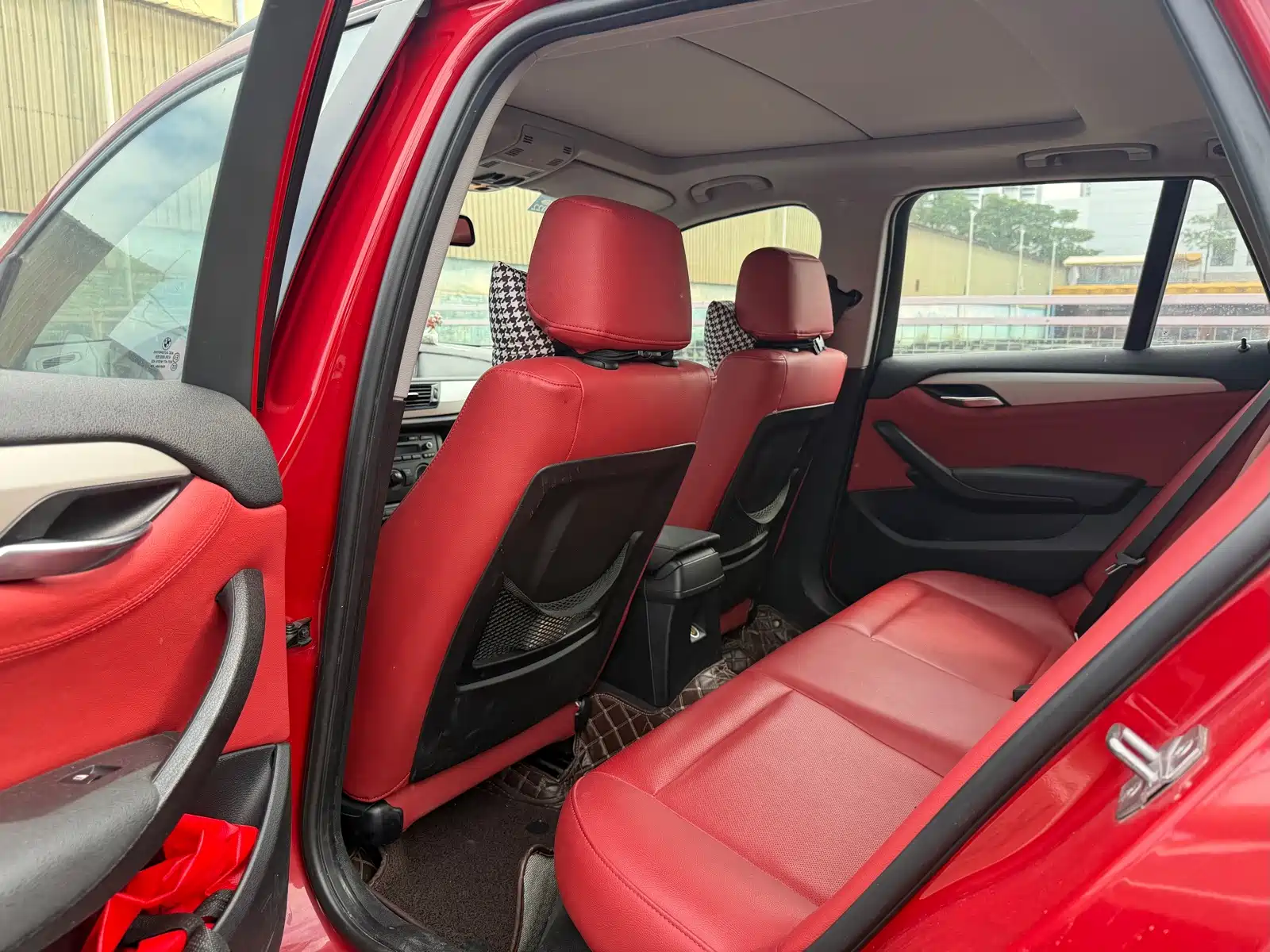 Фото 5 - BMW X1