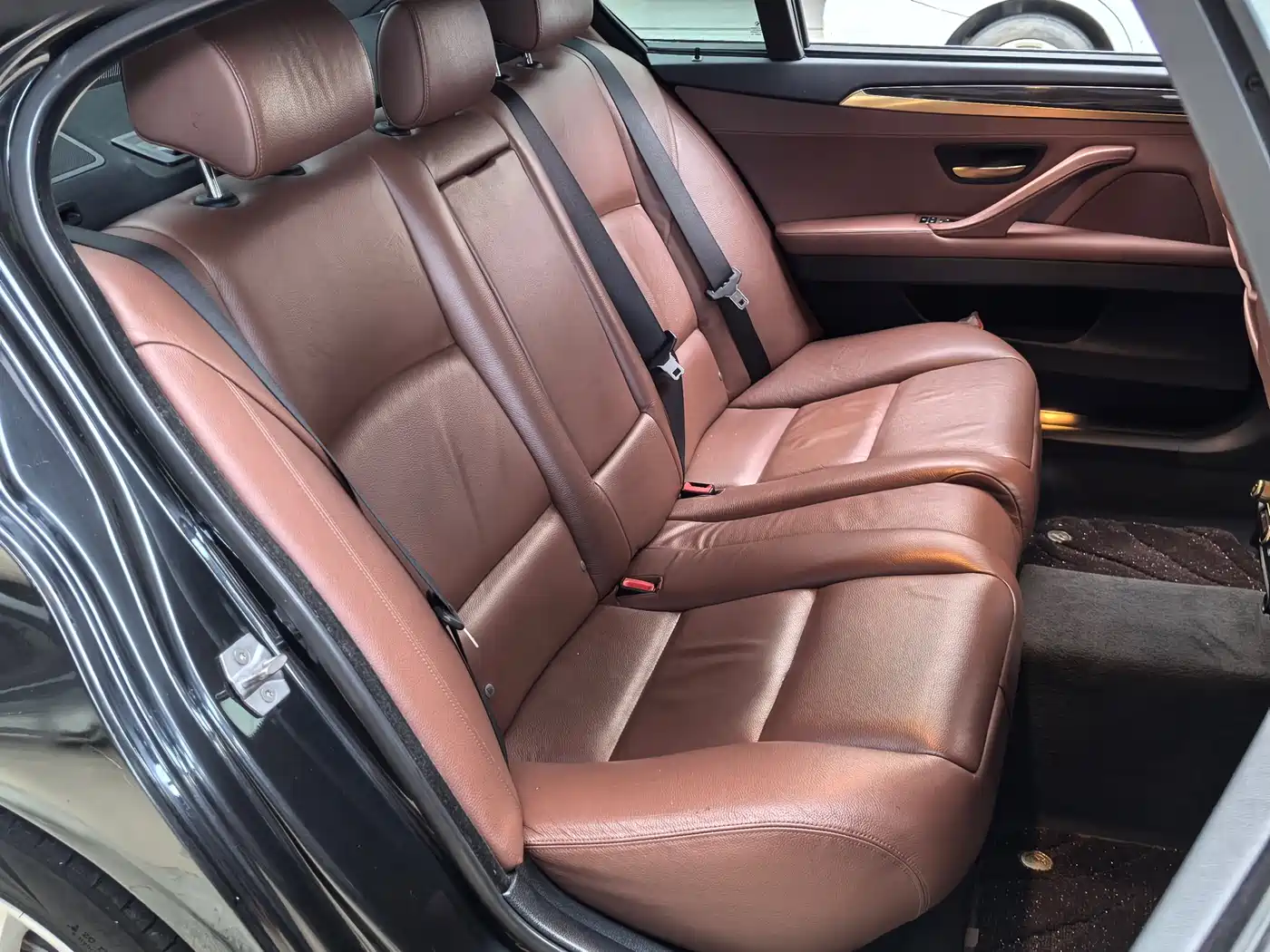 BMW 5 Series 2015 535Li Leading фото 13