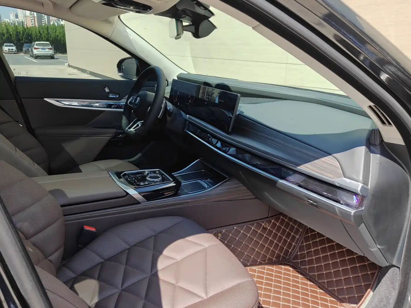 BMW 7-SERIES