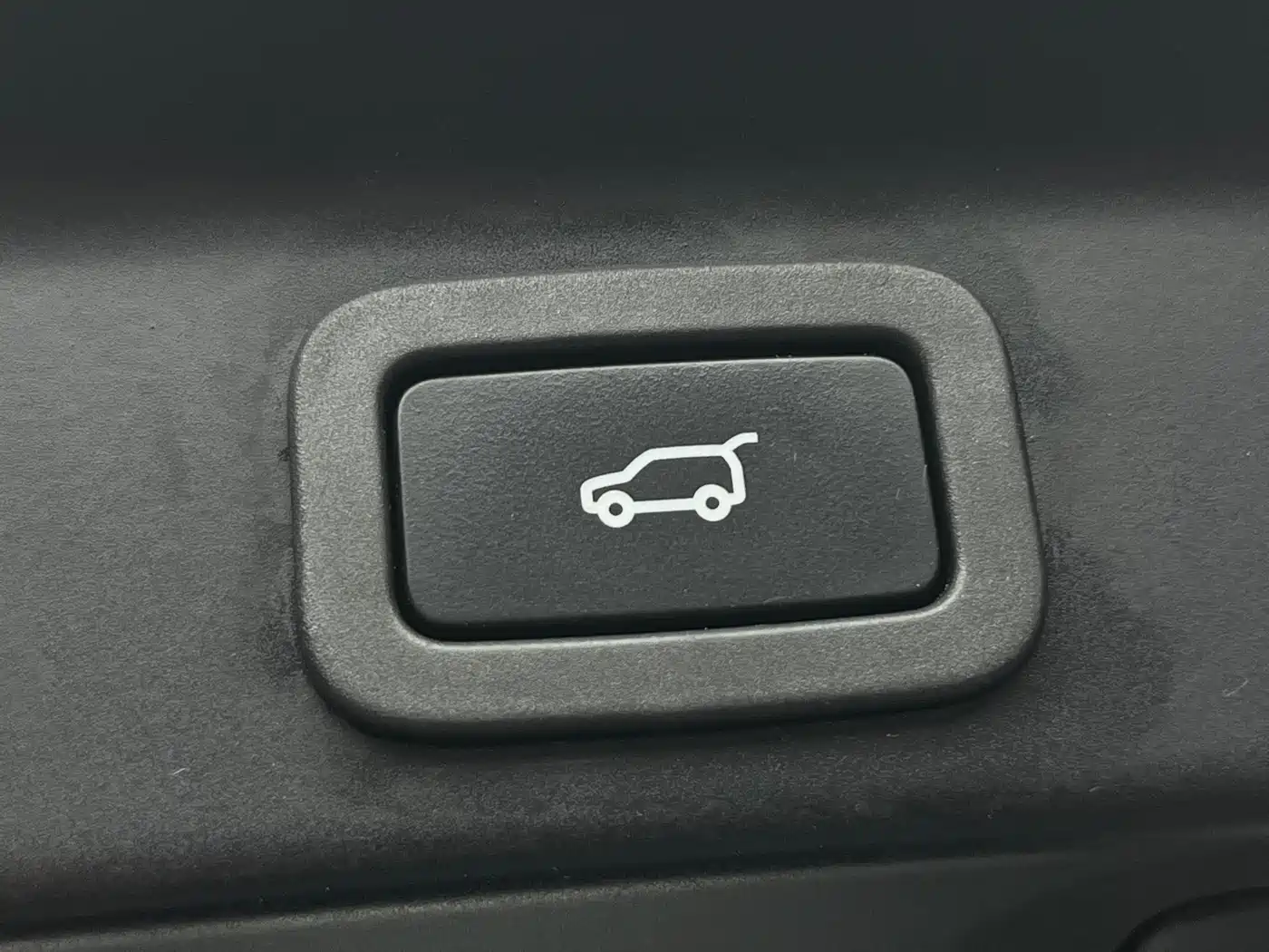 Photo 28 - Jaguar F-PACE