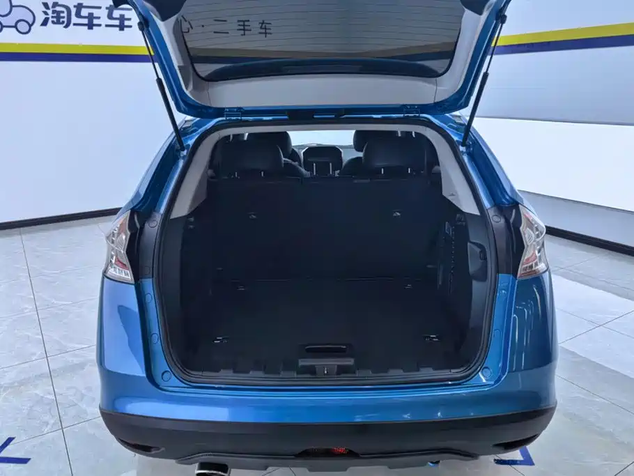 Фото 4 - Luxgen U6 SUV