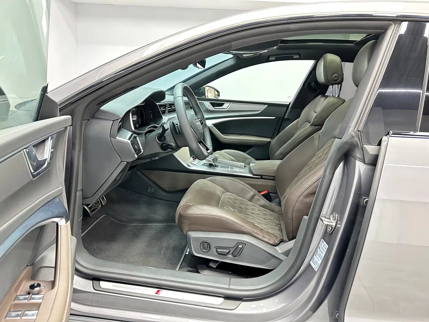 Audi A7L 2022 45 TFSI quattro S-line Wind Rider фото 14