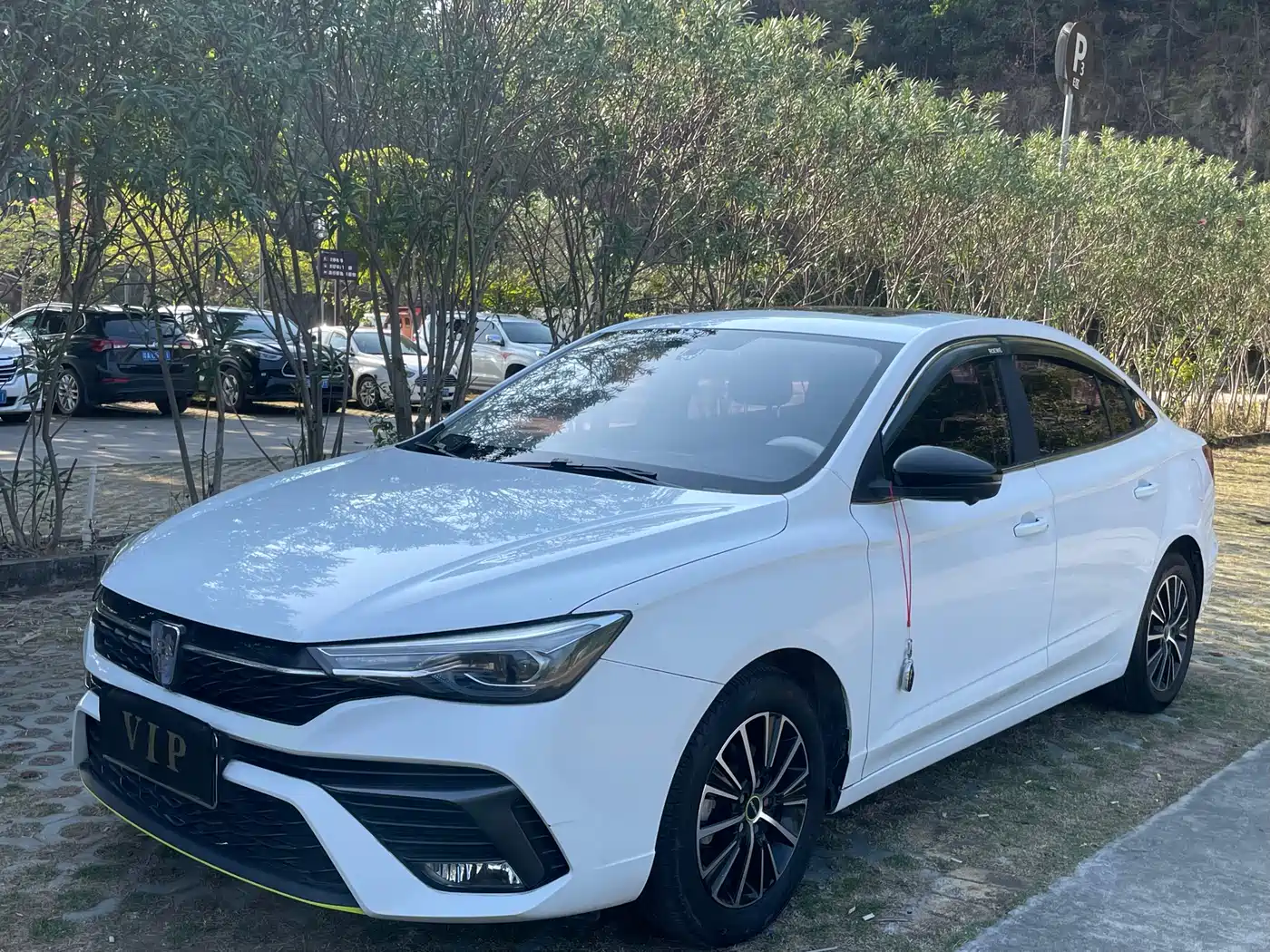 ROEWE I5