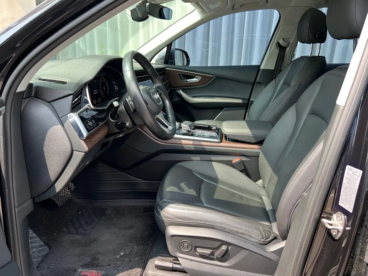 Фото 4 - Audi Q7