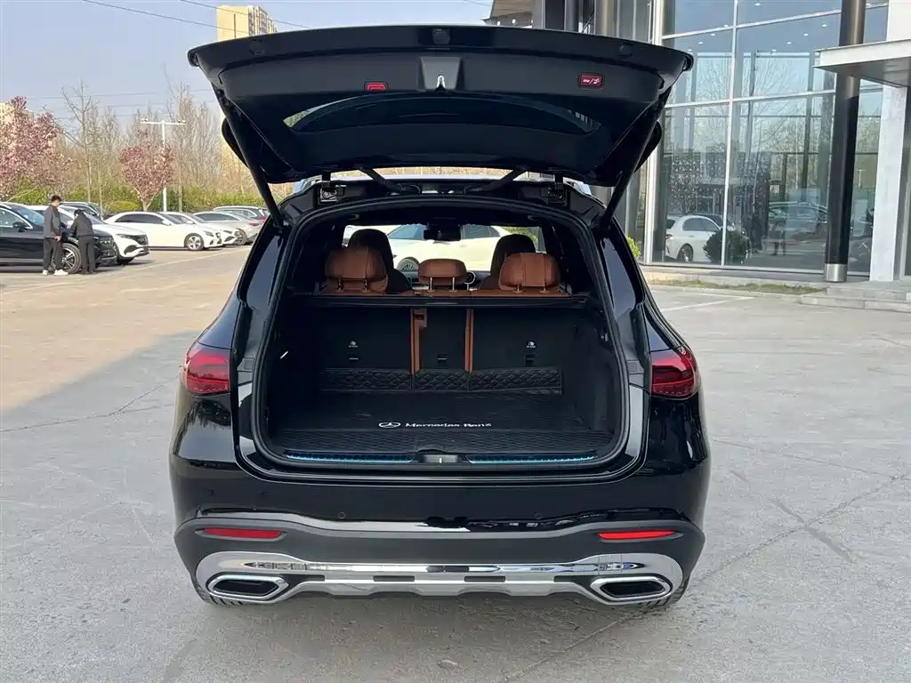 MERCEDES-BENZ GLC
