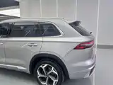 Фото 15 - Geely Monjaro