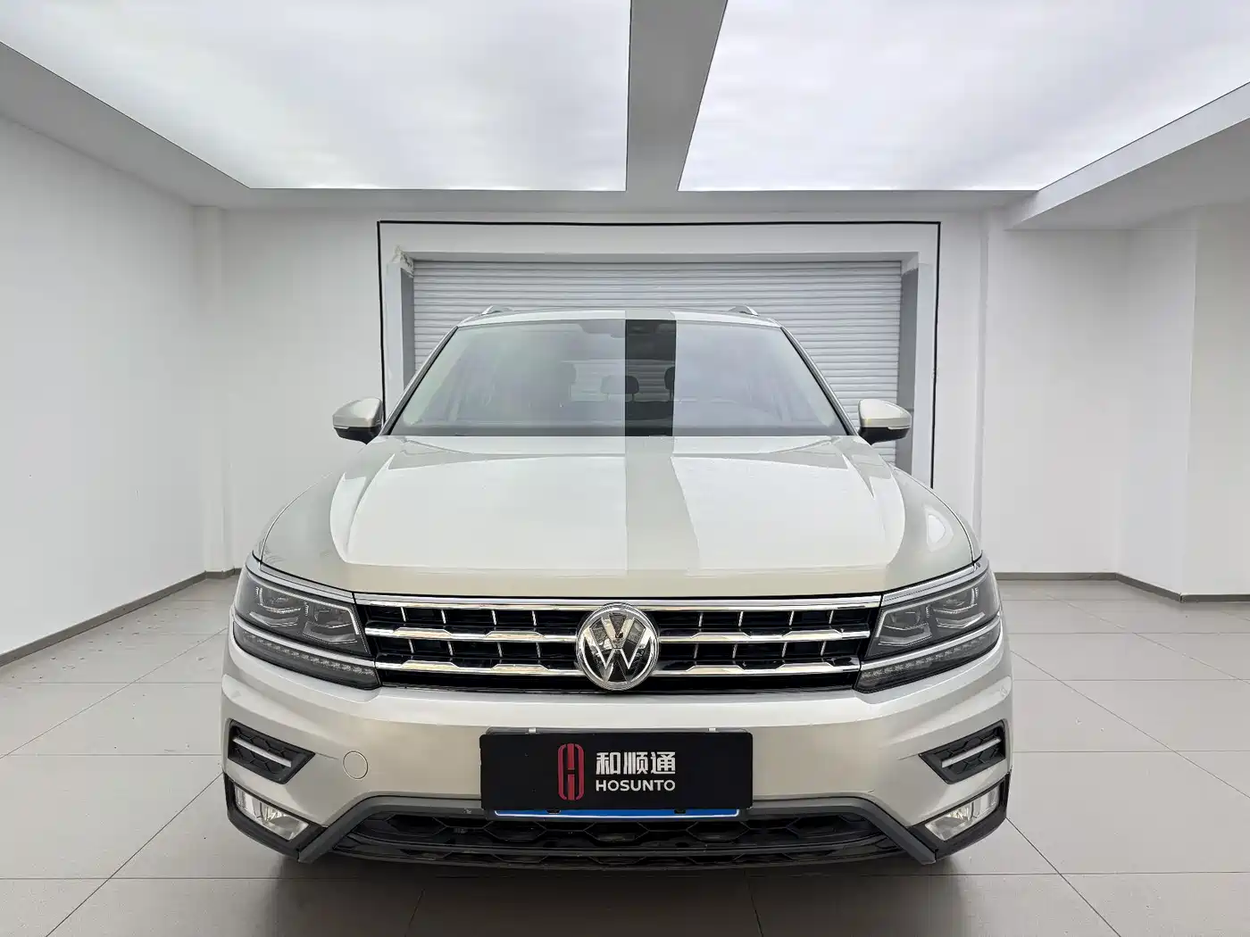 Volkswagen Tiguan L 2017 380TSI Automatic 4WD Luxury Edition фото 2