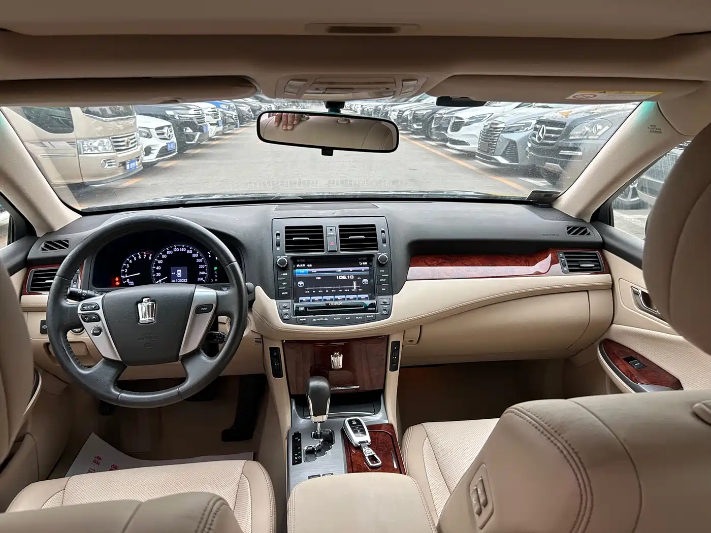 Toyota Crown 2012 2.5L Royal Leather Edition фото 11