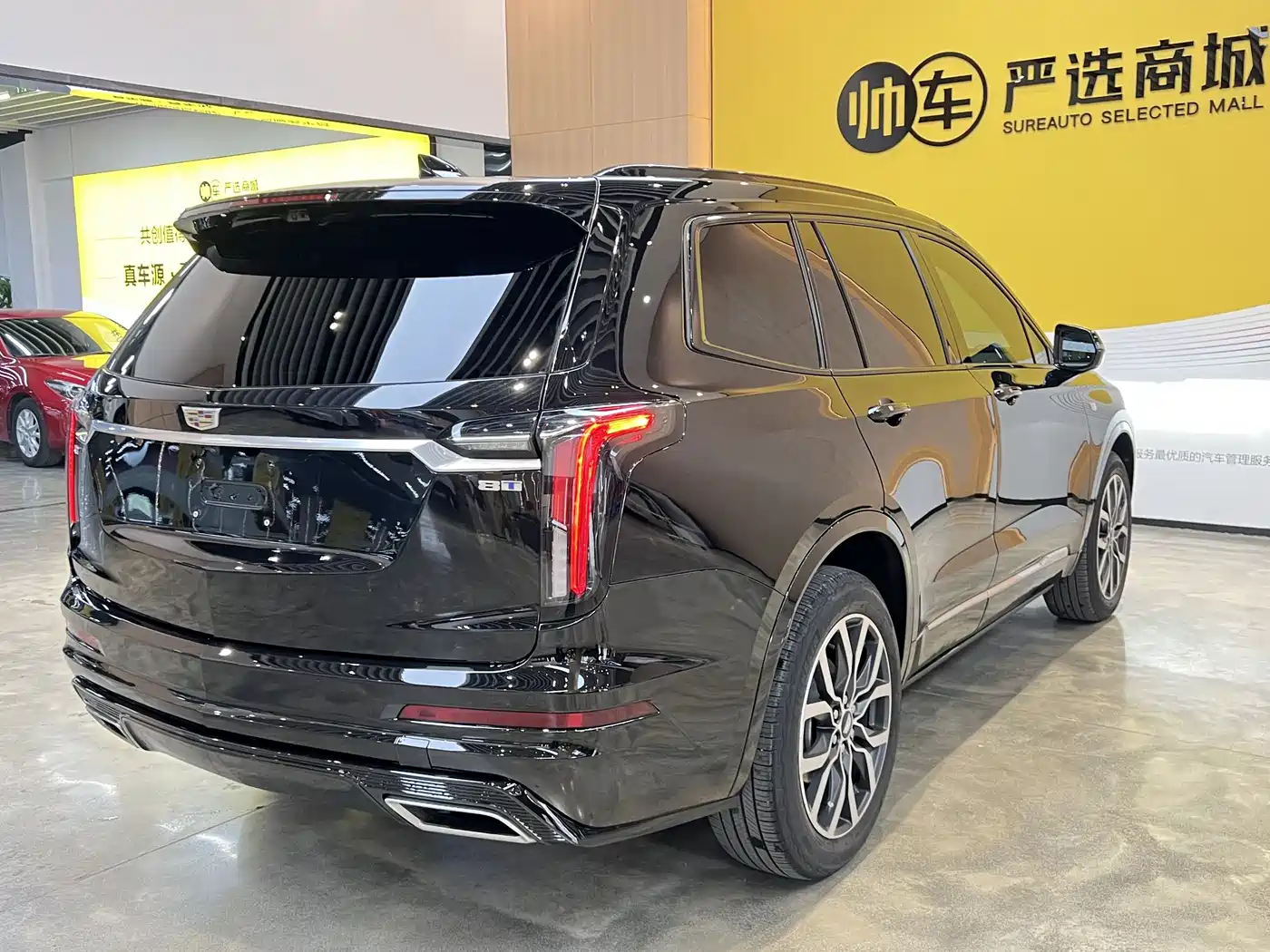 Cadillac XT6 2022 2.0T 6-Seater 4WD Premium Edition фото 4