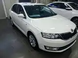 Фото 4 - Škoda Rapid