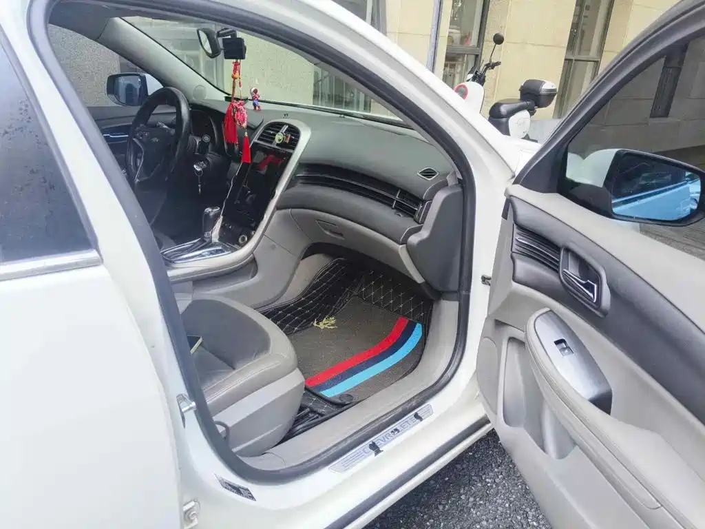 Chevrolet Malibu 2012 2012 2.0L Automatic Luxury Edition