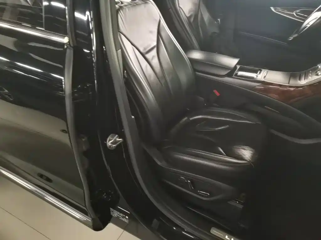 صورة 25 - Lincoln MKX