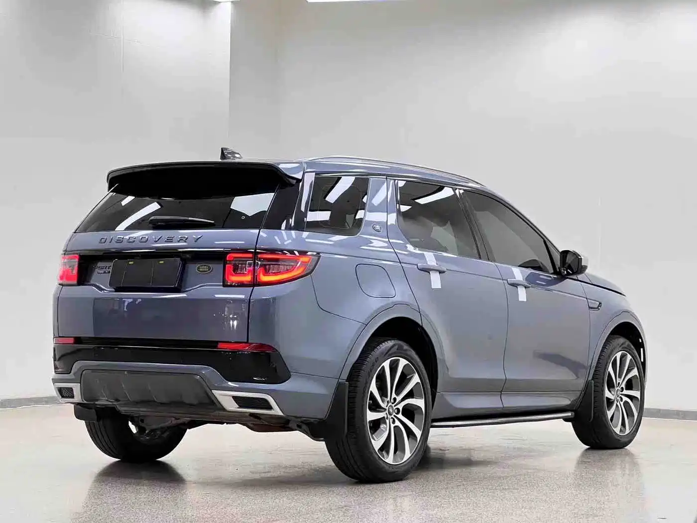 Land Rover Discovery Sport 2020 249PS R-Dynamic Performance фото 27